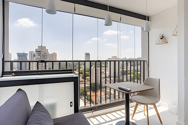 Modern Studio Next to Adolfo Pinheiro Station