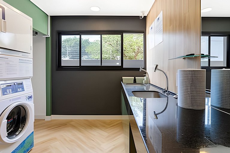 Modern Studio Next to Adolfo Pinheiro Station