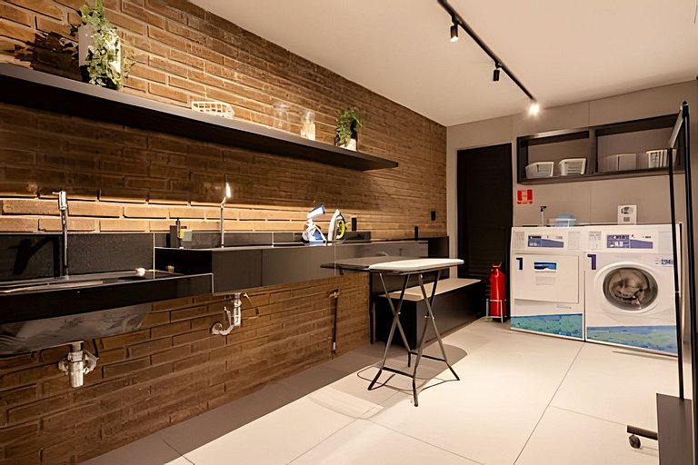 Studio Next to Paraiso Station