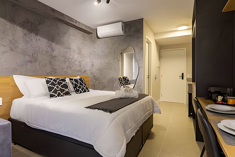 Apto com Cama Queen + Sofá Cama