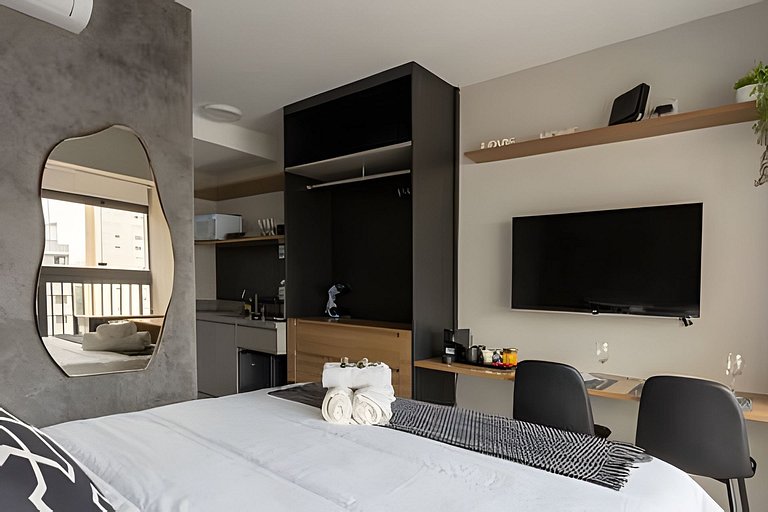 Apto com Cama Queen + Sofá Cama