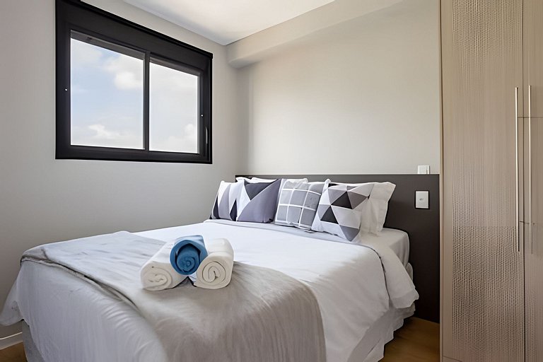 Apt Near Faria Lima Station
