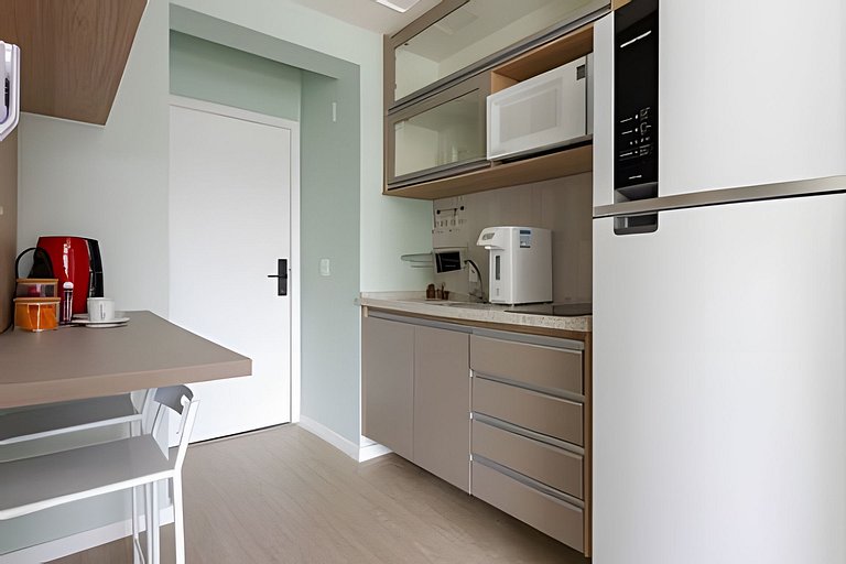 Studio Next to Adolfo Pinheiro Station