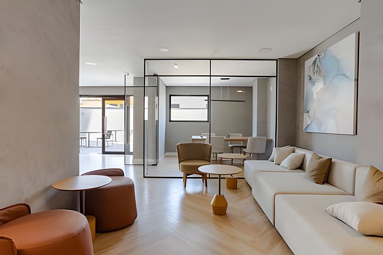 Studio Next to Adolfo Pinheiro Station