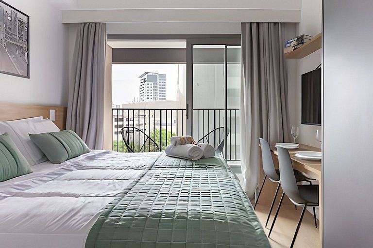 Studio com Cama Queen ao lado do Allianz Parque