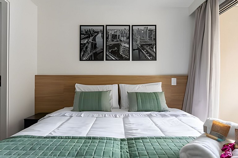 Studio com Cama Queen ao lado do Allianz Parque