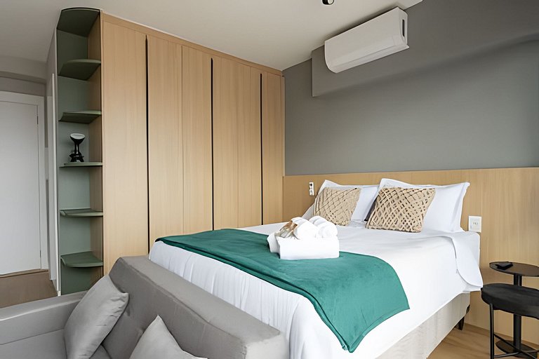 Cama Queen em andar alto próx do Allianz Parque