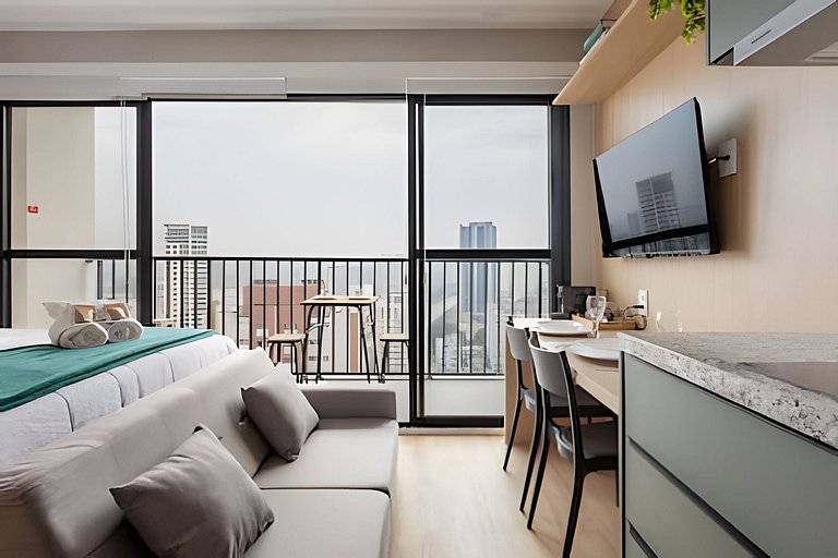 Cama Queen em andar alto próx do Allianz Parque