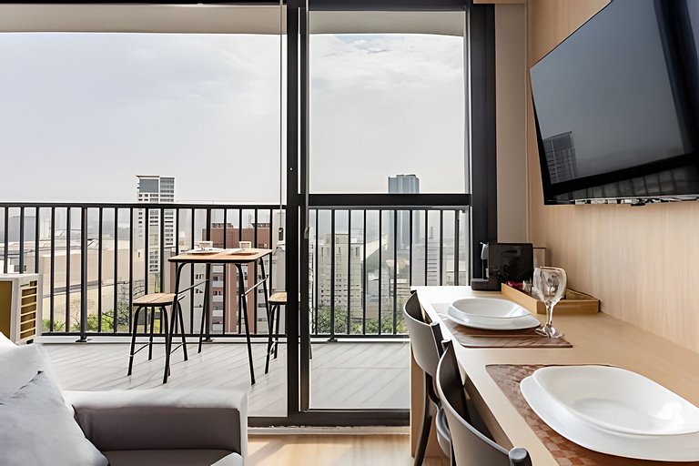 Cama Queen em andar alto próx do Allianz Parque