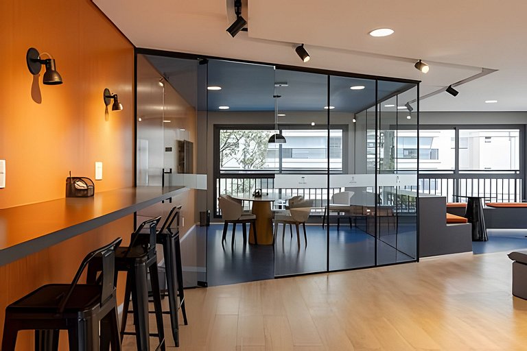 Studio Andar Alto com Linda Vista da Cidade
