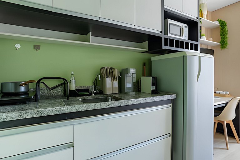 Studio em prédio novo, com Lavanderia e Piscina