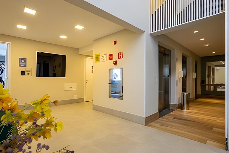 Studio em prédio novo, com Lavanderia e Piscina