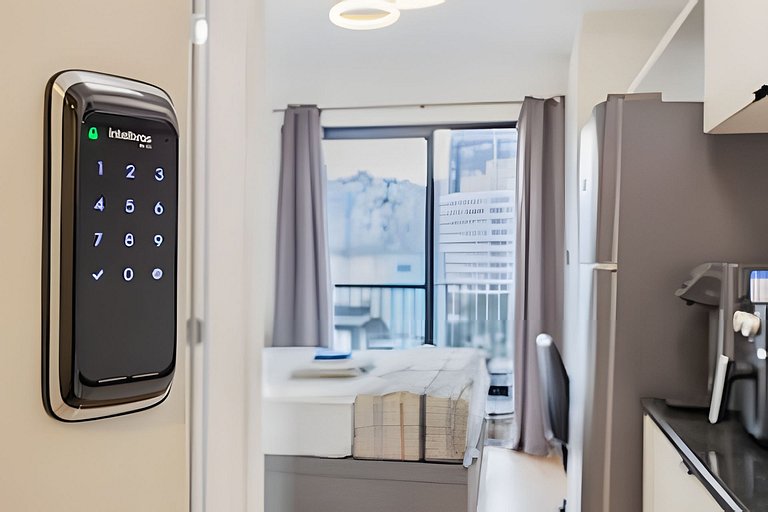 Prédio com Piscina e academia prox da Av. Paulista