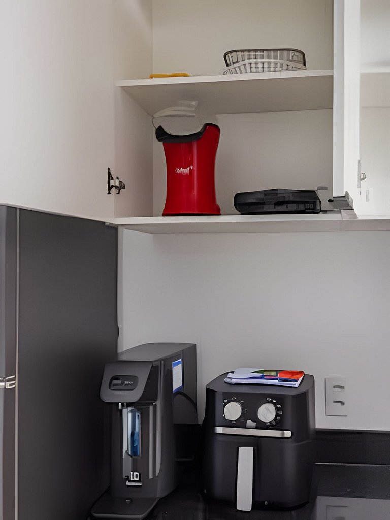 Prédio com Piscina e academia prox da Av. Paulista