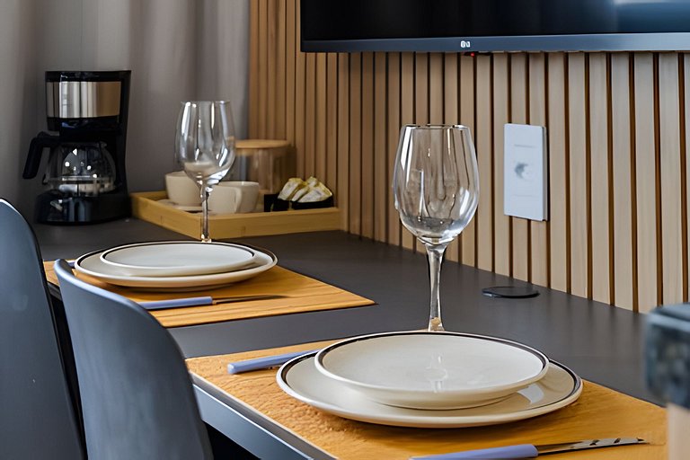 Apto p/4 - Av. Pompeia • Próx. Allianz Parque