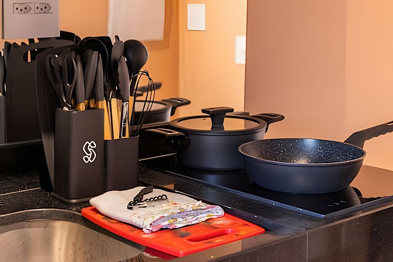 Ao lado da ESPM, Belas Artes e Metrô Vila Mariana