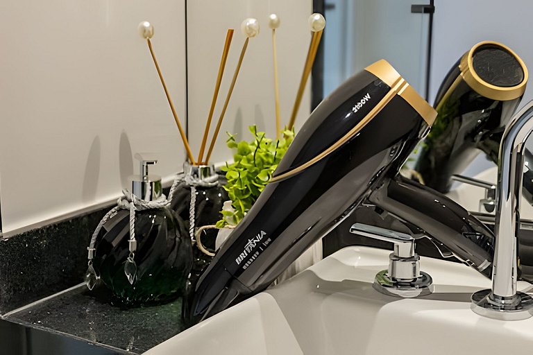 Ao lado da ESPM, Belas Artes e Metrô Vila Mariana