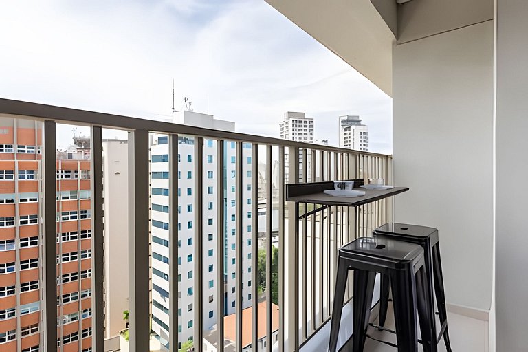 300m do Metrô Paraíso - Av. Paulista e Hospitais