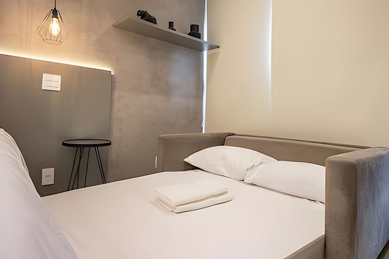 Ao lado do Allianz | Studio p 4 Pessoas