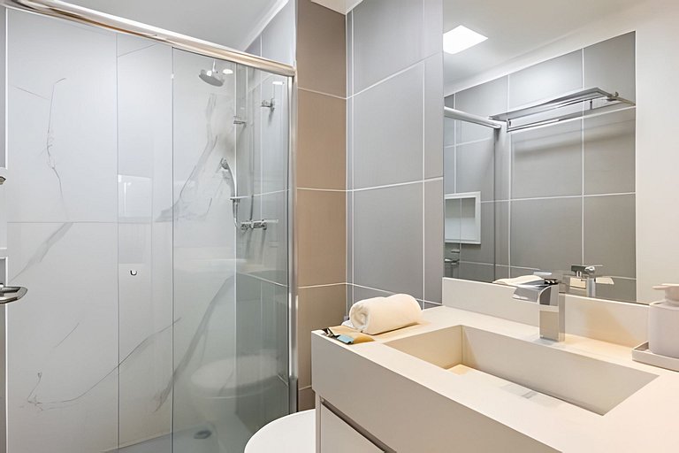 Ao lado do Allianz | Studio p 4 Pessoas