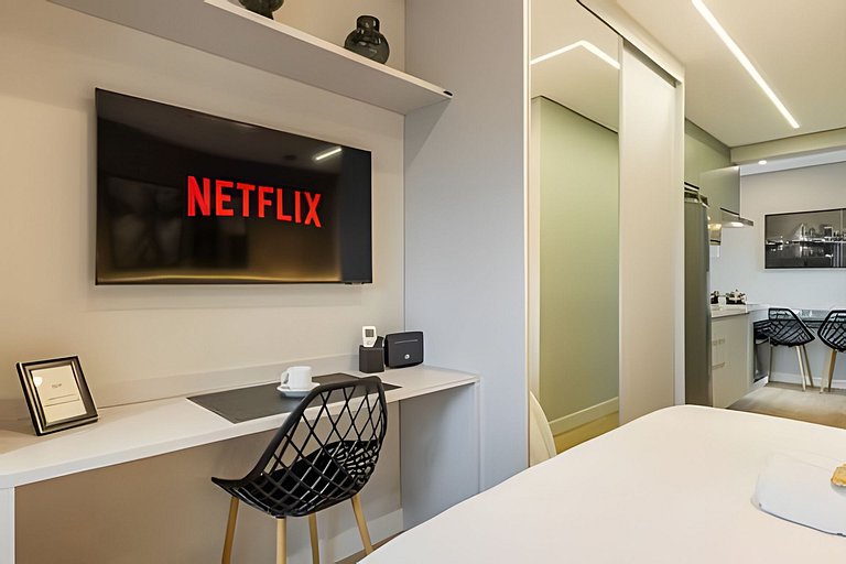 Ao lado do Allianz | Studio p 4 Pessoas