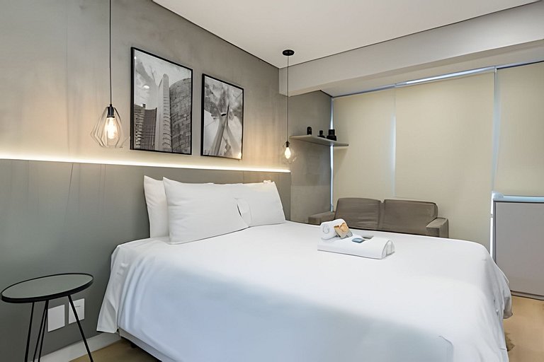 Ao lado do Allianz | Studio p 4 Pessoas