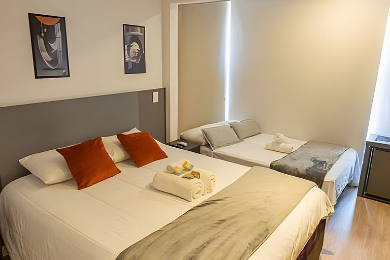 Studio c/ Cama Casal e Sofá-Cama prox do Allianz