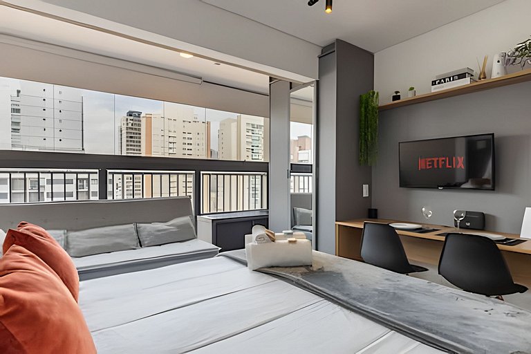 Studio c/ Cama Casal e Sofá-Cama prox do Allianz