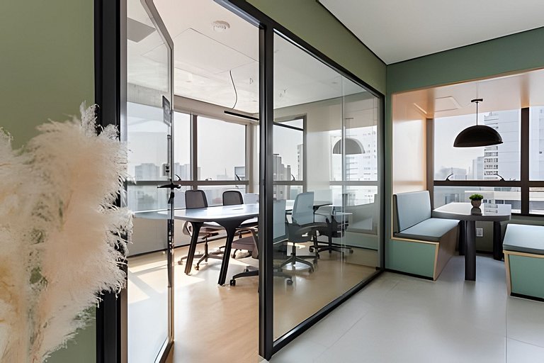 Studio c/ Cama Casal e Sofá-Cama prox do Allianz