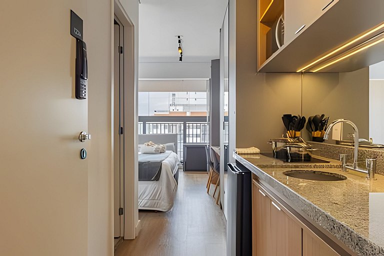 Studio c/ Cama Casal e Sofá-Cama prox do Allianz