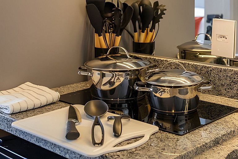 Studio c/ Cama Casal e Sofá-Cama prox do Allianz