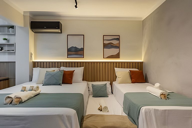 Ao lado do Allianz | Cama casal + 2 solteiros