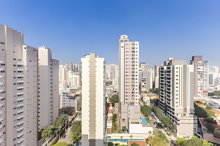 Ao lado do Allianz | Cama casal + 2 solteiros