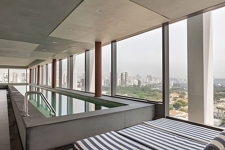 Moema | Ao Lado do Metrô e Shopping Ibirapuera